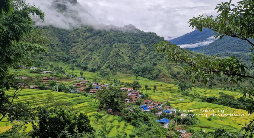 Chulu West Peak Climbing with Annapurna